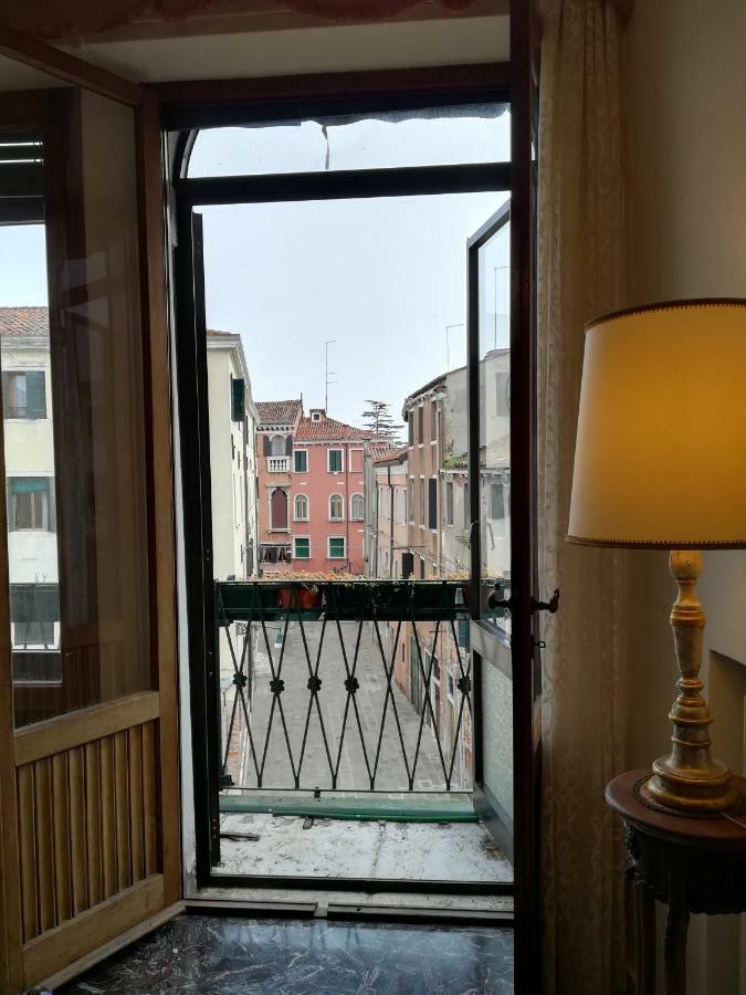 Residenza Ca Trinita Apartment Venesia Bagian luar foto