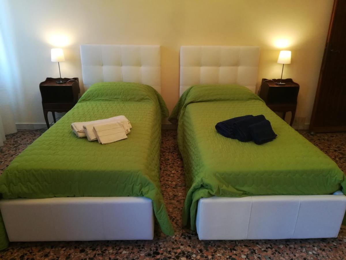 Residenza Ca Trinita Apartment Venesia Bagian luar foto
