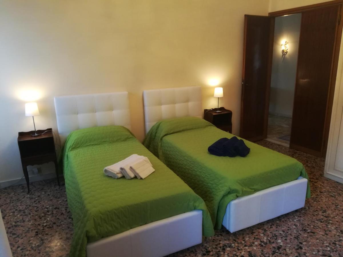 Residenza Ca Trinita Apartment Venesia Bagian luar foto